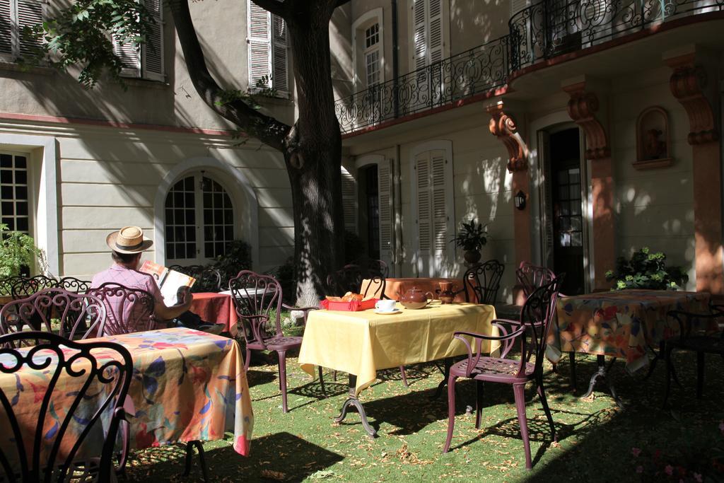 Hotel Du Fiacre Carpentras Luaran gambar