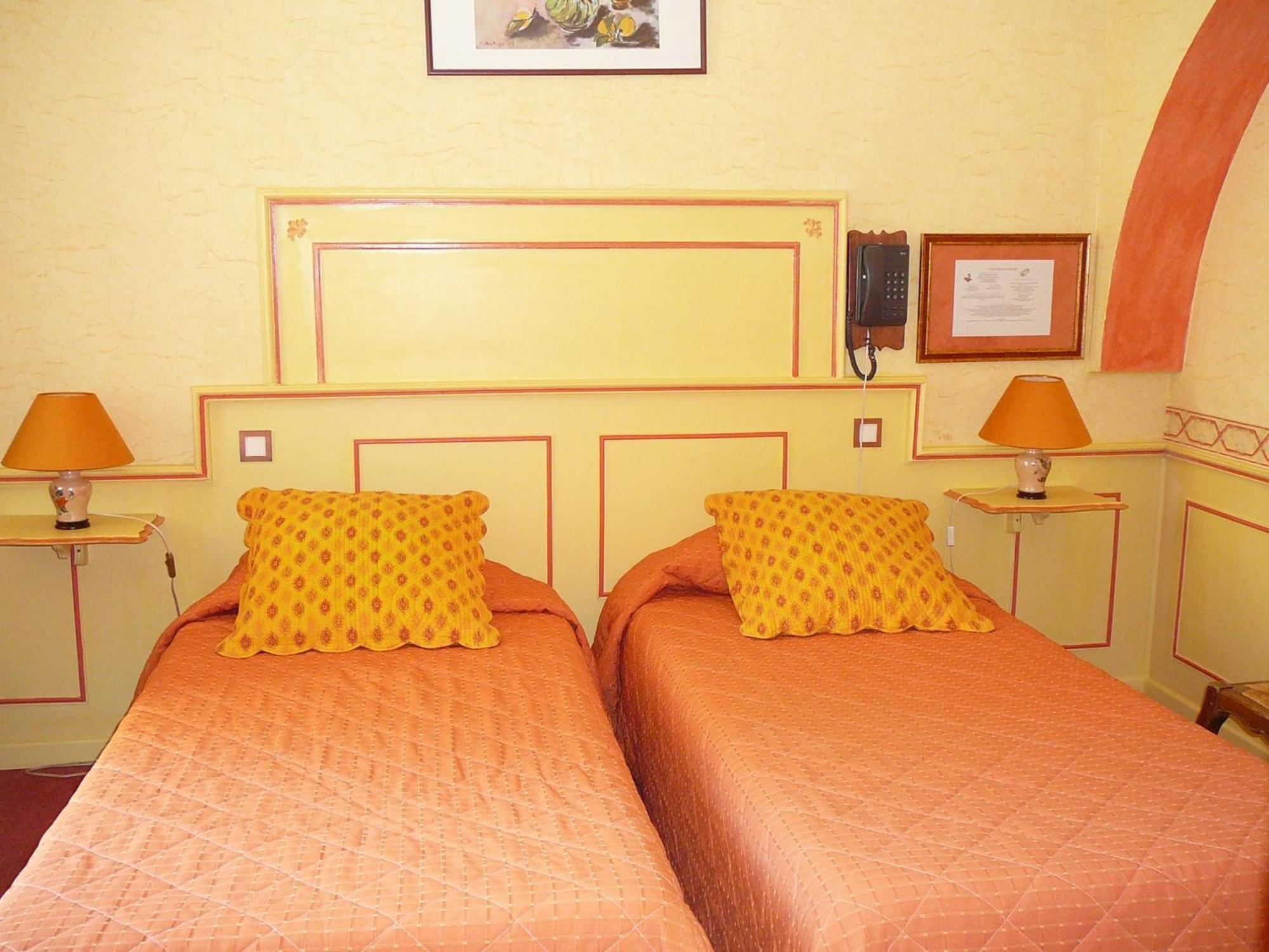 Hotel Du Fiacre Carpentras Luaran gambar