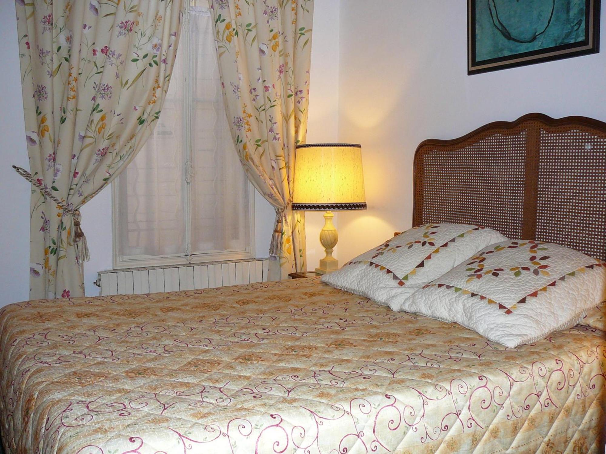 Hotel Du Fiacre Carpentras Luaran gambar