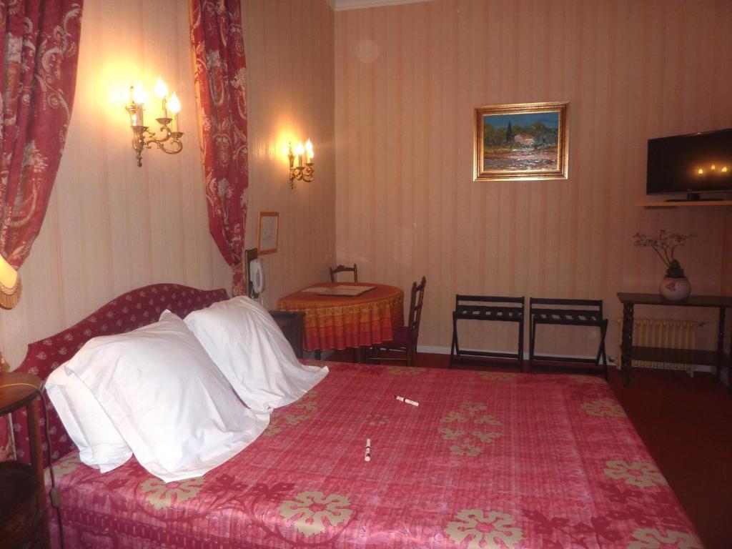 Hotel Du Fiacre Carpentras Luaran gambar