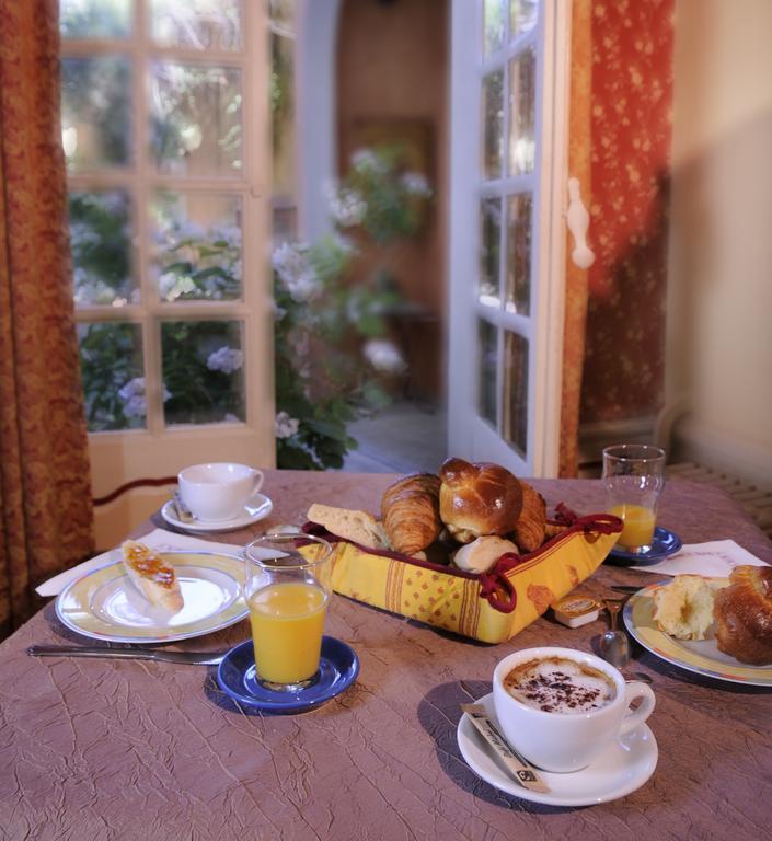 Hotel Du Fiacre Carpentras Luaran gambar