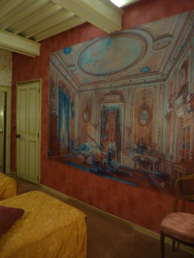 Hotel Du Fiacre Carpentras Bilik gambar
